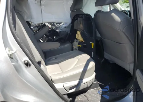 2020 Toyota Highlander Xle z USA, uszkodzony, nr VIN 5TDGZRAH2LS512356